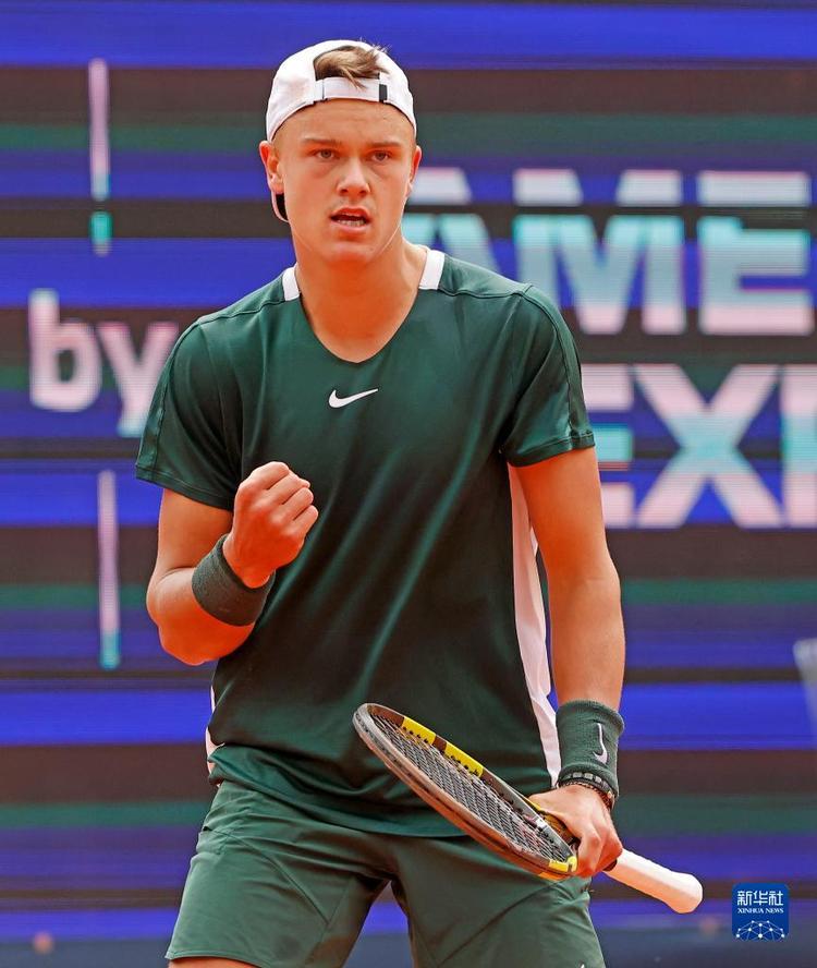 演绎更多精 演绎更多精