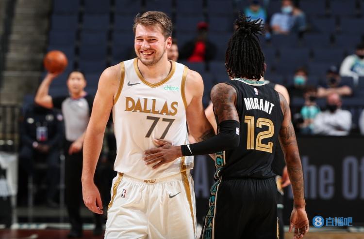 她不仅能够 她不仅能够